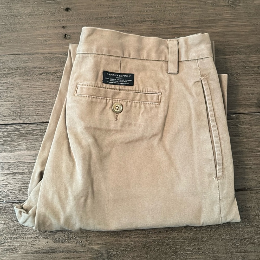 Banana Republic GAVIN RELAXED-FIT CHINO. 31x32 Men Pants
